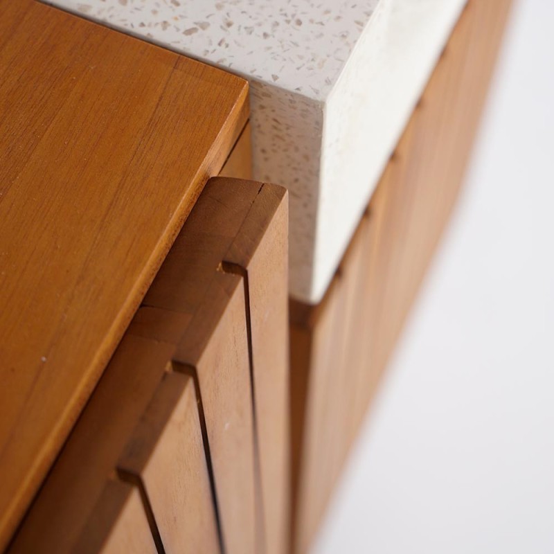 Handwaschbecken aus massivem Teakholz und Waschbecken aus weißem Terrazzo - Neela