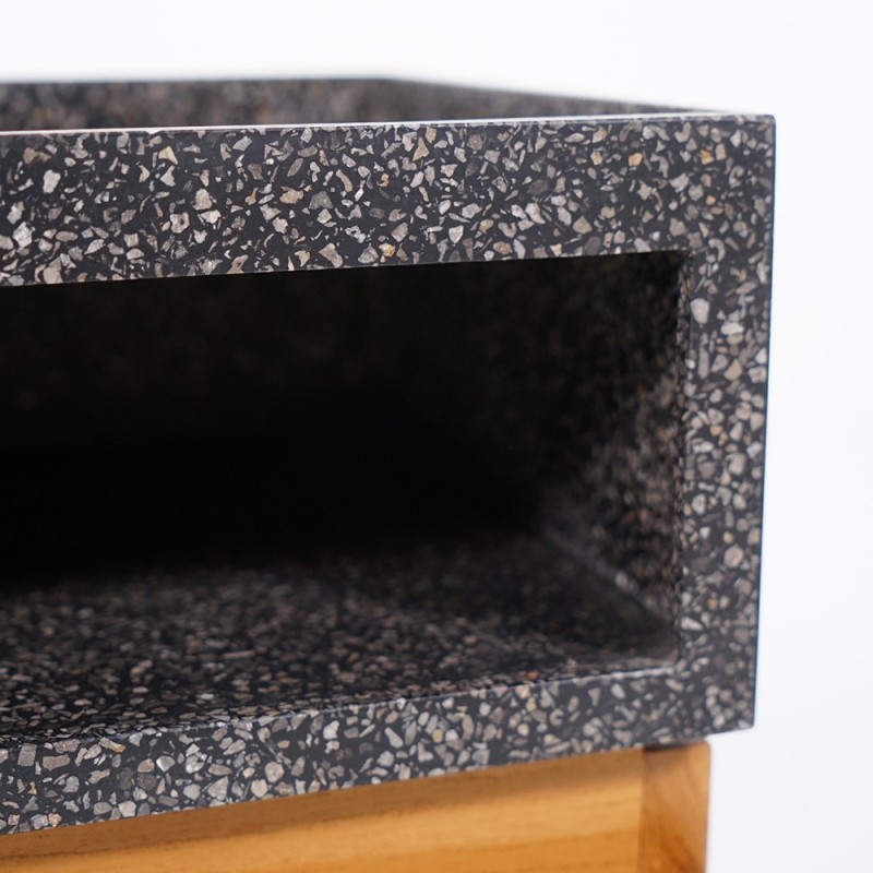 Hängendes Handwaschbecken aus massivem Teakholz und schwarzem Terrazzowaschbecken - Tanja