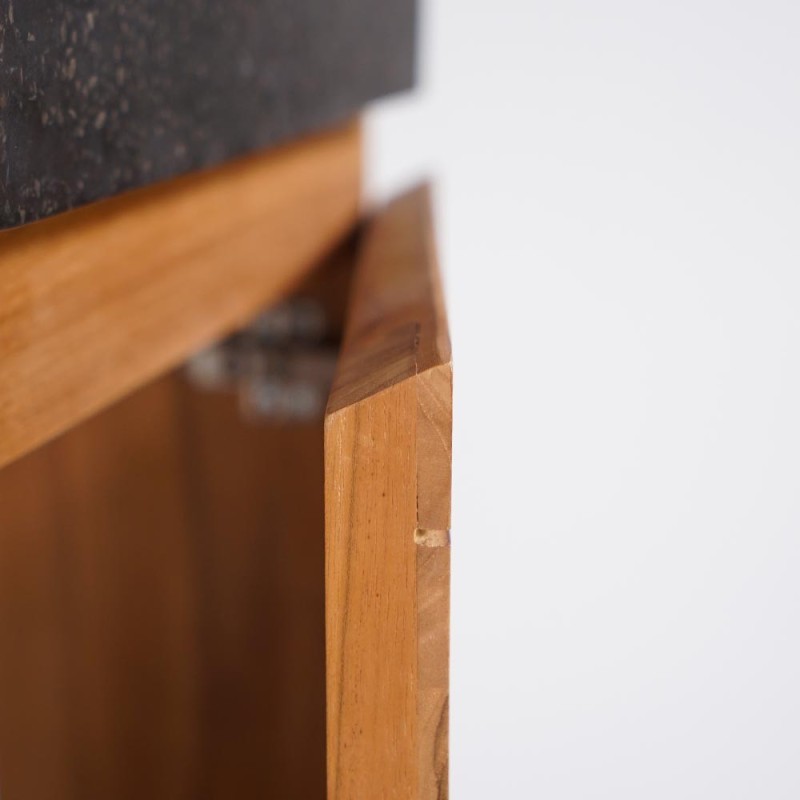 Hängendes Handwaschbecken aus massivem Teakholz und Waschbecken aus schwarzem Terrazzo - Rehana