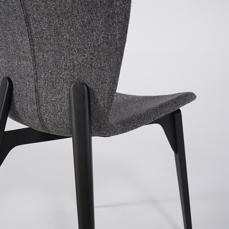 Esszimmerstuhl mit grauem Bouclé-Stoff und schwarzen Eschenholzpeids - Paragon