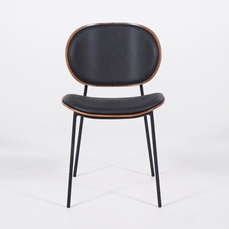 Esszimmerstuhl aus schwarzem leder, Walnussholz und schwarzen Metallbeinen - Clementina