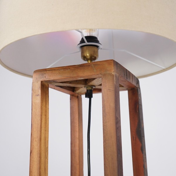 Stehlampe aus Naturholz - Heritage