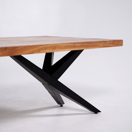 Design-Couchtisch aus Naturholz mit Metallfüßen – Helix