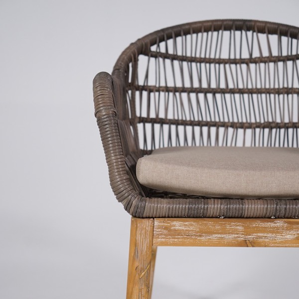 Stuhl aus Holz und Korbgeflecht - Java