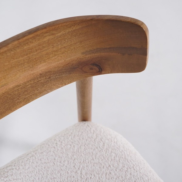 Stuhl aus Holz und weißem Bouclé-Stoff - Alba