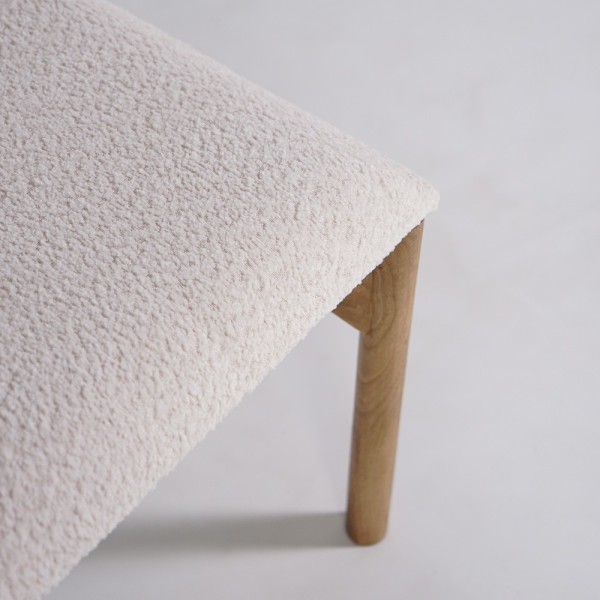 Stuhl aus Holz und weißem Bouclé-Stoff - Alba