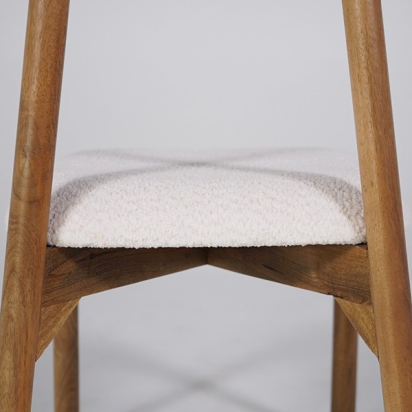 Stuhl aus Holz und weißem Bouclé-Stoff - Alba