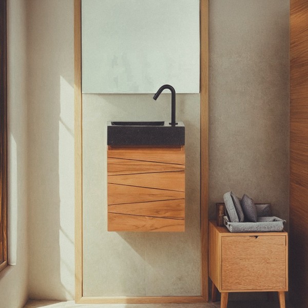 Hängendes Handwaschbecken aus massivem Teakholz und Waschbecken aus schwarzem Terrazzo - Rehana