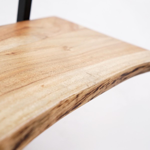 Wandregal 70 cm mit massiver Holzablage und natürlicher Baumkante