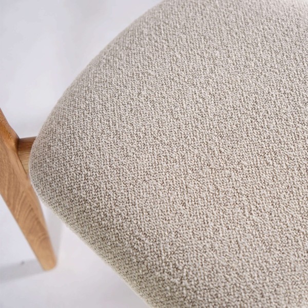 Esszimmerstuhl aus naturbelassener Eiche und weißem Bouclé-Stoff – Elim