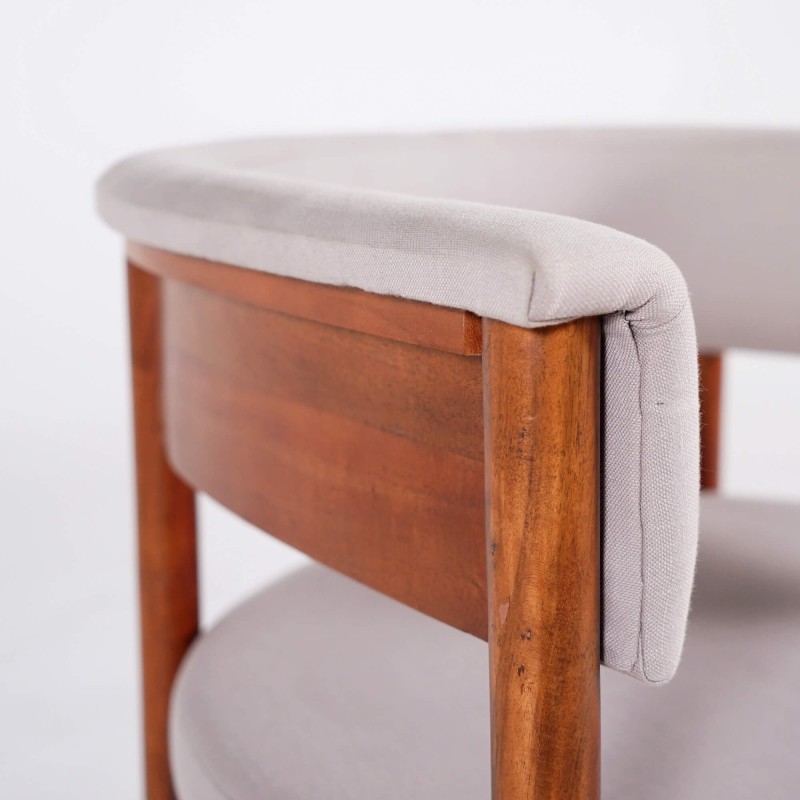 Stuhl aus Holz und Stoff - Prestige