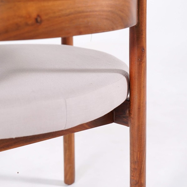 Stuhl aus Holz und Stoff - Prestige