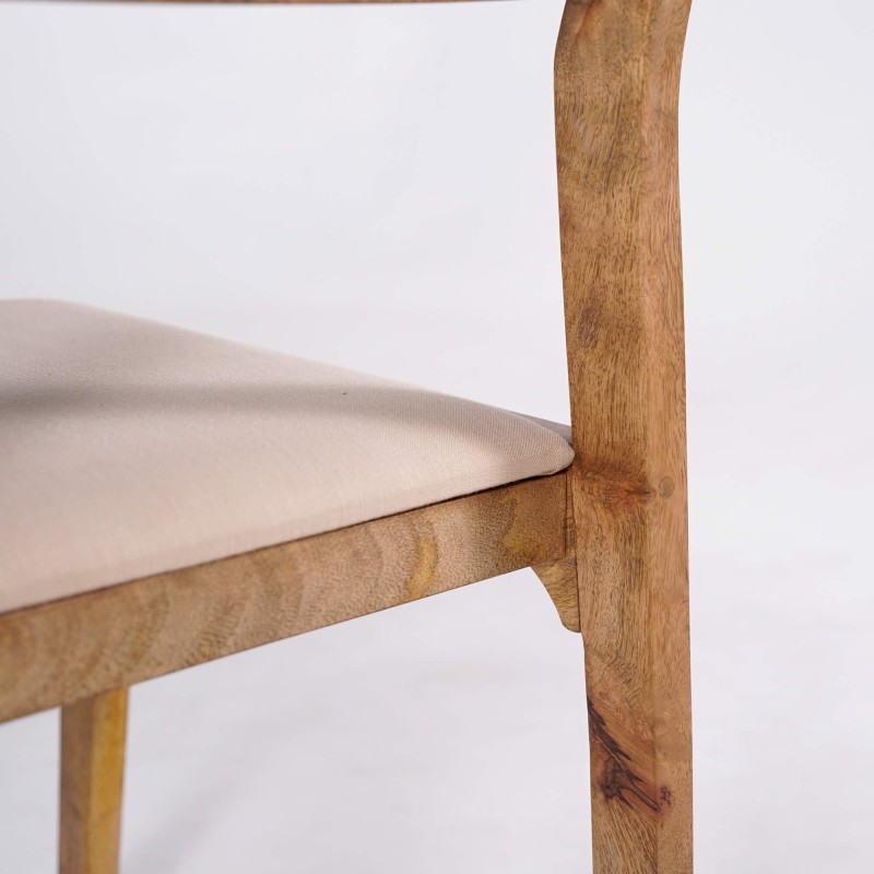 Stuhl aus Naturholz und beigem Stoff - Elegance