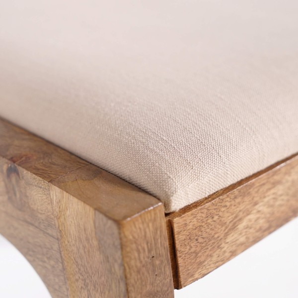 Stuhl aus Naturholz und beigem Stoff - Elegance