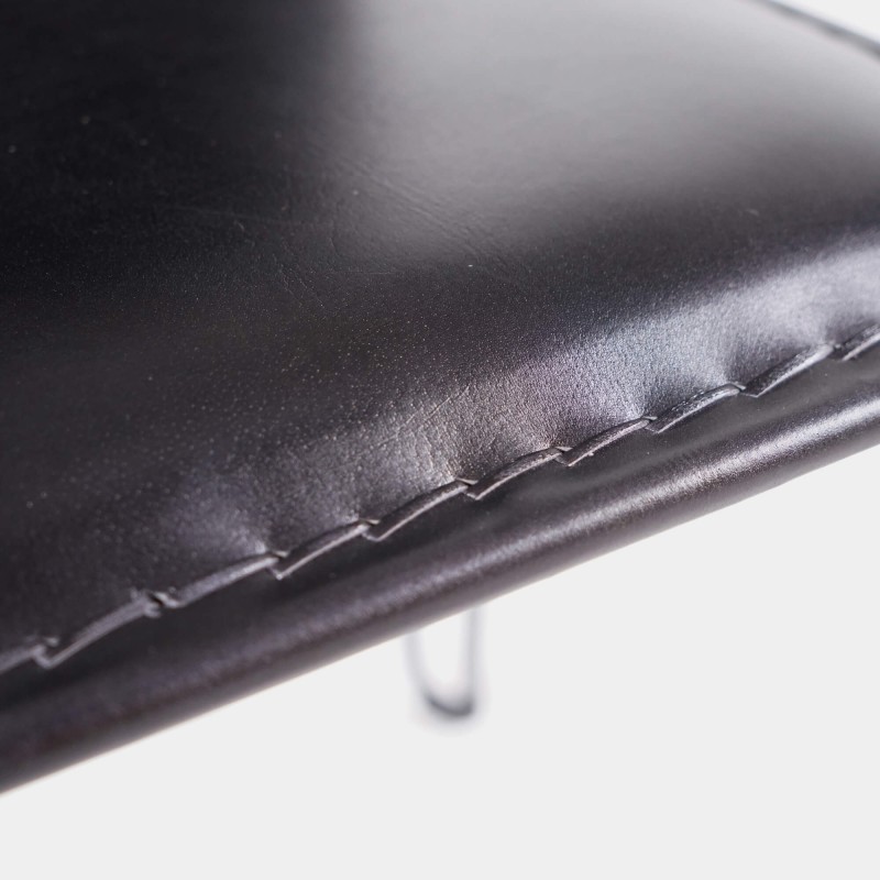 Vintage-Stuhl aus Metall und schwarzem Leder - Smart