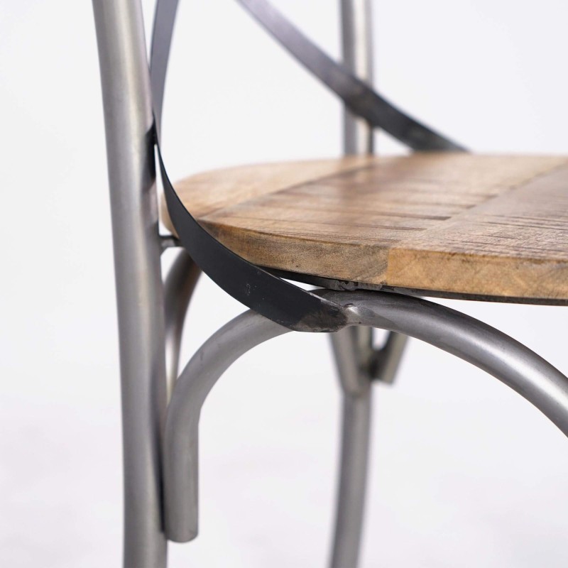 Bistrostuhl aus Holz und Metall