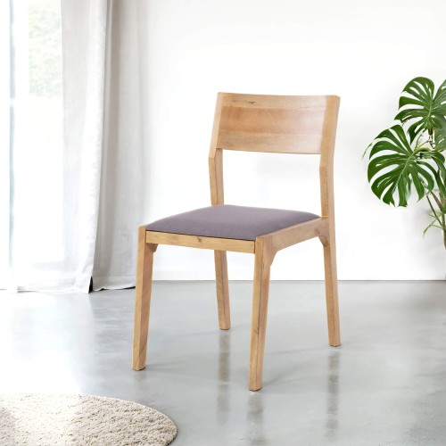 Stuhl aus Naturholz und grauem Stoff - Elegance