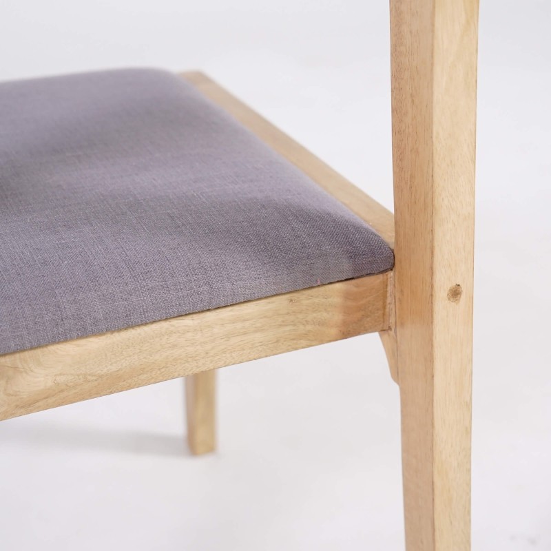 Stuhl aus Naturholz und grauem Stoff - Elegance