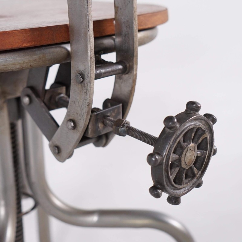 Industrieller Stuhl Architekt