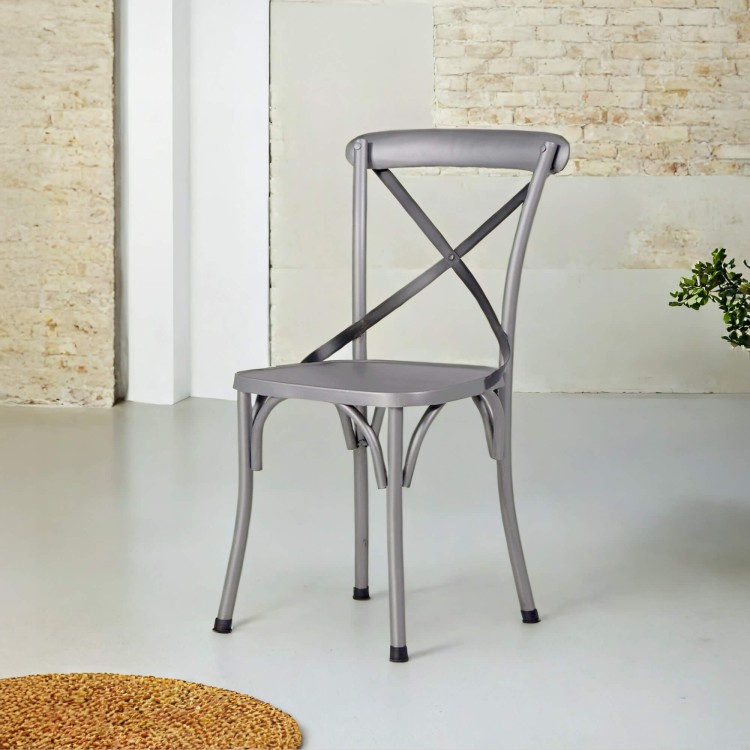 Bistrostuhl mit Naturfinish