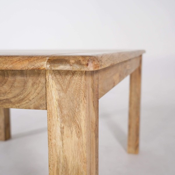 Quadratischer Esstisch aus Massivholz - Paris