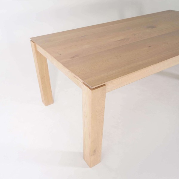 Esstisch aus massiver Eiche 200 cm - Yseult
