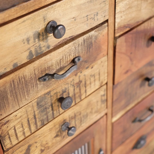 Aufbewahrungsmöbel aus recyceltem Massivholz