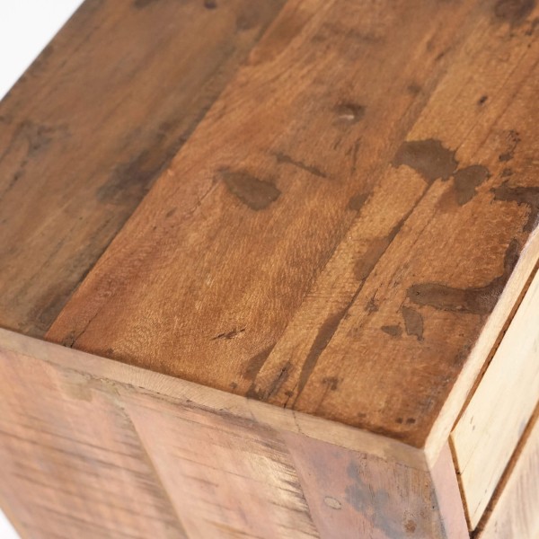 Aufbewahrungsmöbel aus recyceltem Massivholz