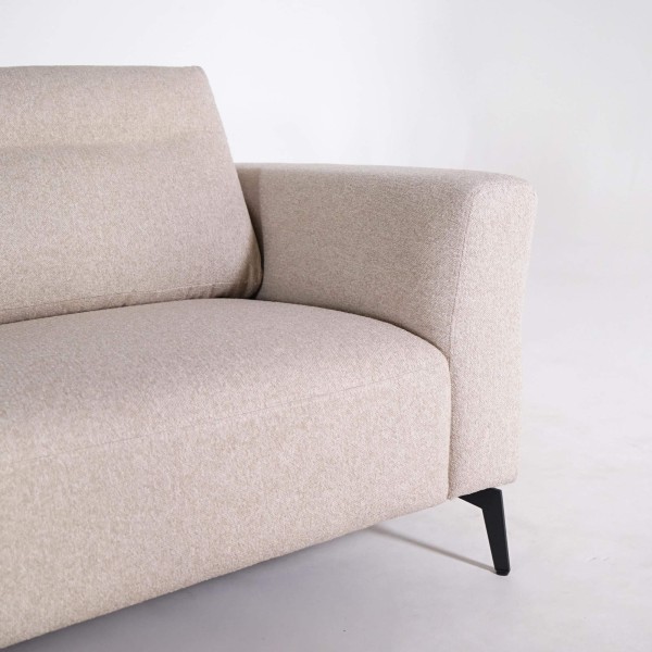 Modernes 3-Sitzer-Sofa aus Stoff – Nara