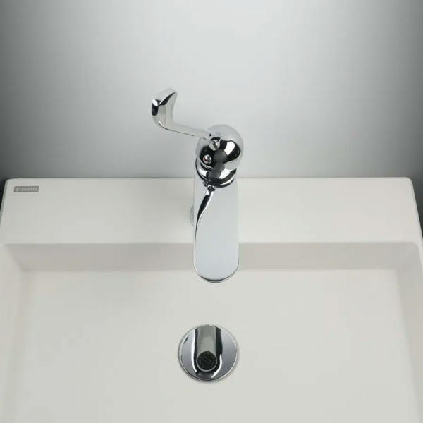 Universeller runder Klick-Klack-Waschtischablauf mit Metallmanschette, chrom