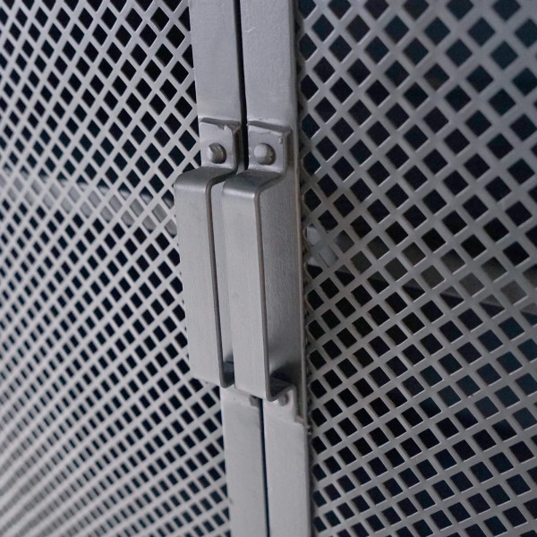 Kleines Sideboard im Industriedesign aus Metall und Holz – Cambridge