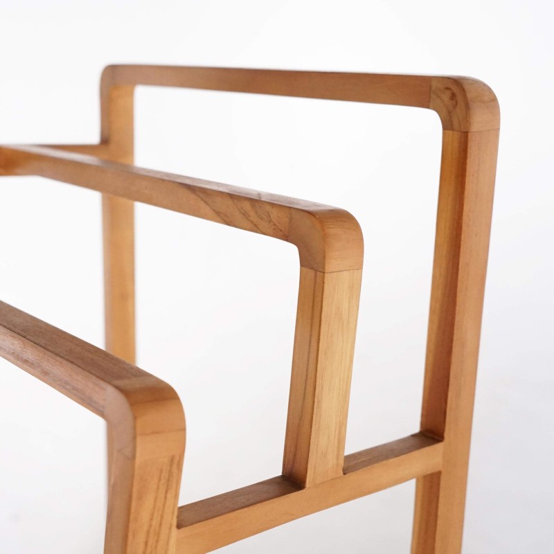 Handtuchhalter fürs Badezimmer aus massivem Teakholz – Devika