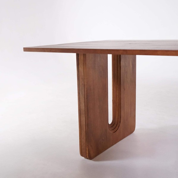 Esstisch aus massivem Mangoholz, mit naturbraunem Finish – Noba