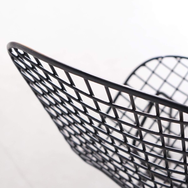 Stuhl aus Metall im Industriestil – Wire