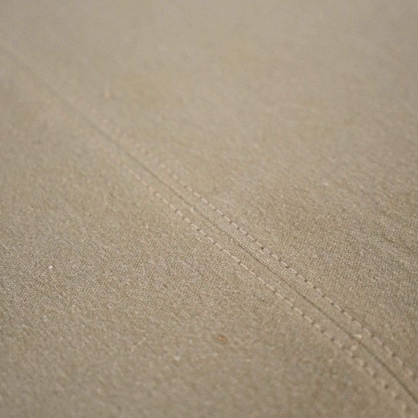 Bank aus Massivholz mit khakifarbenem Stoff – Soline