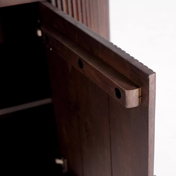 Anrichte mit 3 Türen aus Mangoholz – Sohana