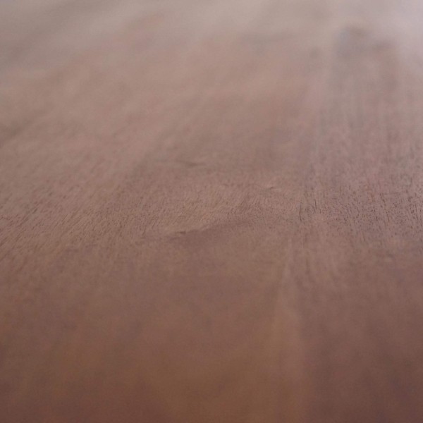 Rechteckiger Esstisch aus massivem Mangoholz