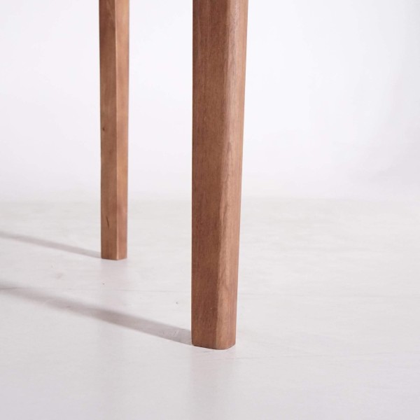 Rechteckiger Esstisch aus massivem Mangoholz