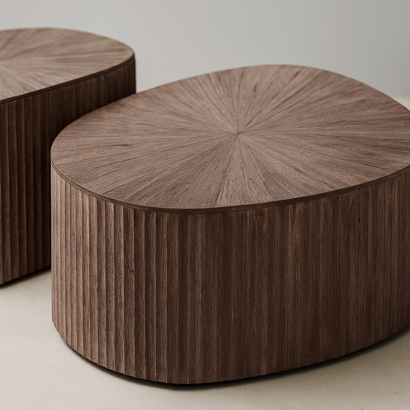 Tisch-Set aus Teakholz in organischer Form (2er-Set) – Ovo