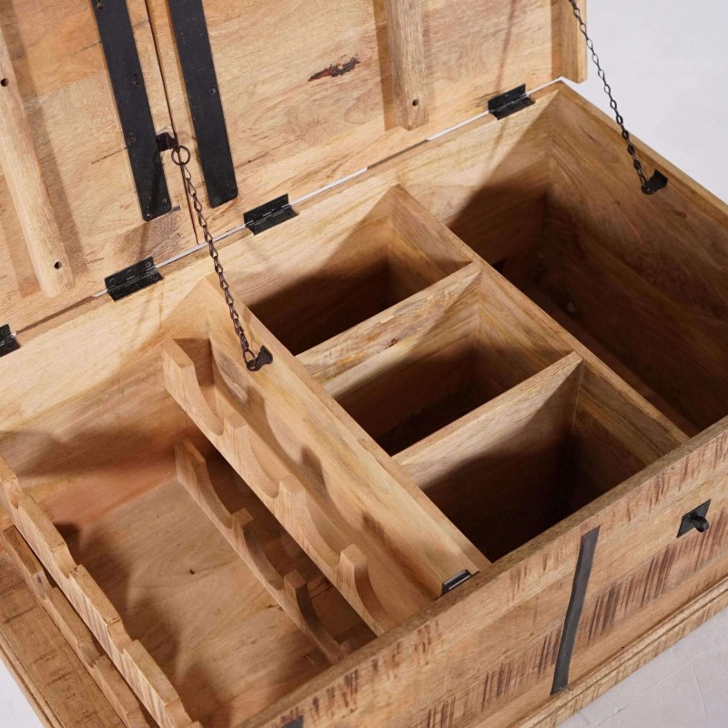 Wohnzimmertisch mit Stauraum aus Massivholz