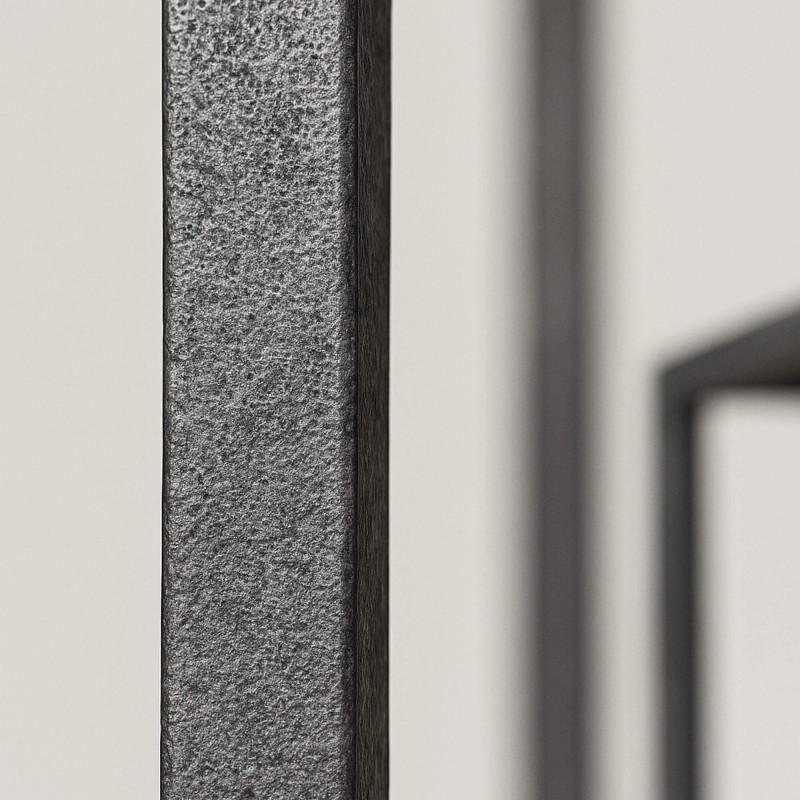 Stehlampe im industriellen Stil aus Metall – Nocta