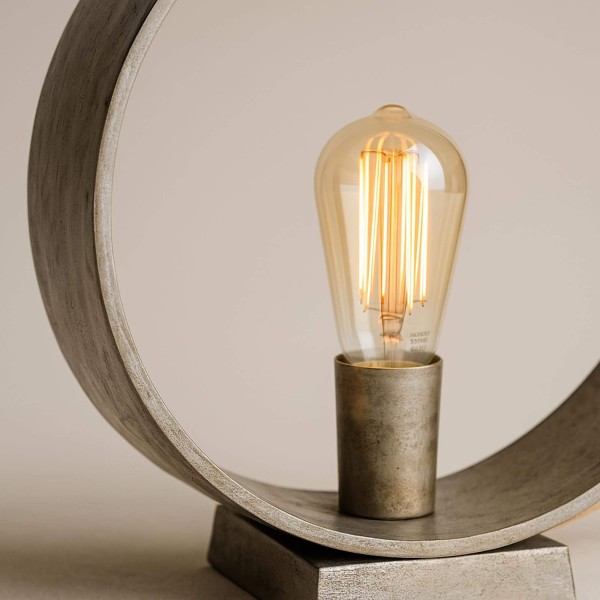 Industrielle Tischlampe aus Metall – Osmo