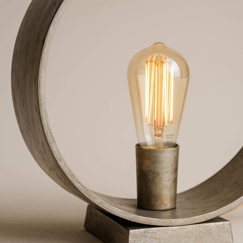 Industrielle Tischlampe aus Metall – Osmo