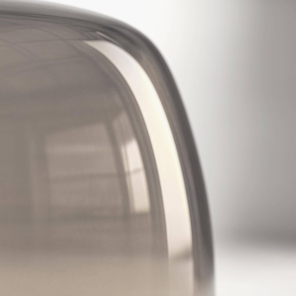 Hängelampe mit rauchglasigem Lampenschirm – Opala