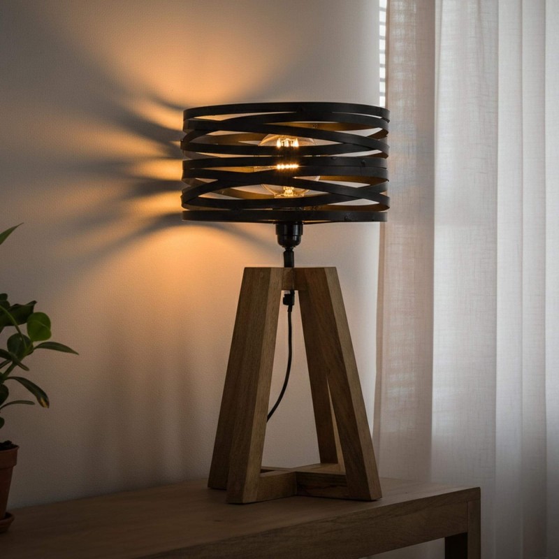 Industrielle Schreibtischlampe aus Holz mit gedrehtem Metallschirm – Twist