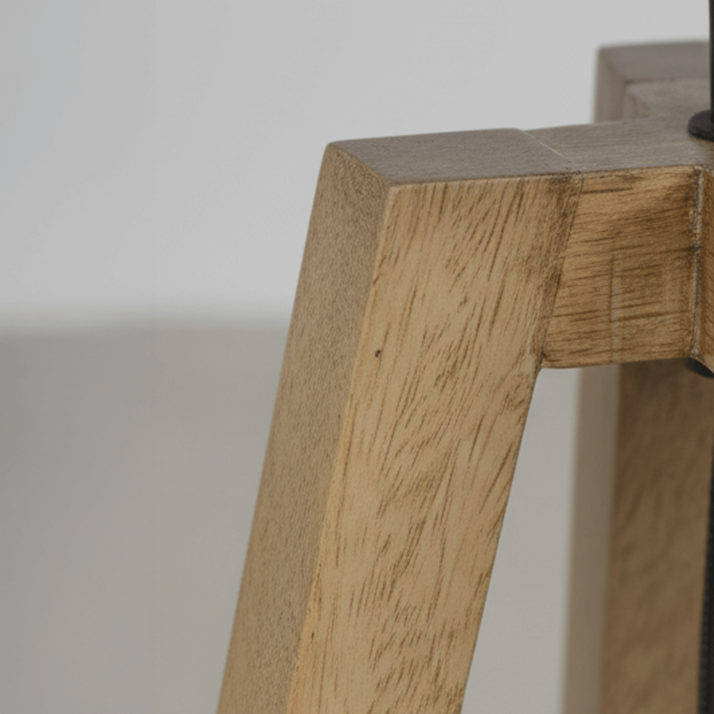 Industrielle Schreibtischlampe aus Holz mit gedrehtem Metallschirm – Twist