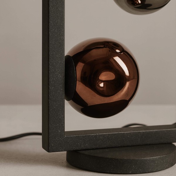 Tischlampe im industriellen Stil aus Metall mit Glasschirm – Caleo