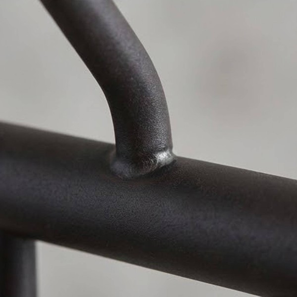 Wandgarderobe aus Metall im industriellen Stil – Nord