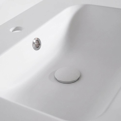 Badmöbel mit Einzelwaschbecken aus Massivholz, matt weiß – Satya