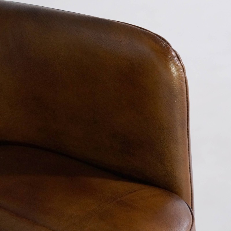 Stuhl aus Echtleder mit Metallfuß – Edison